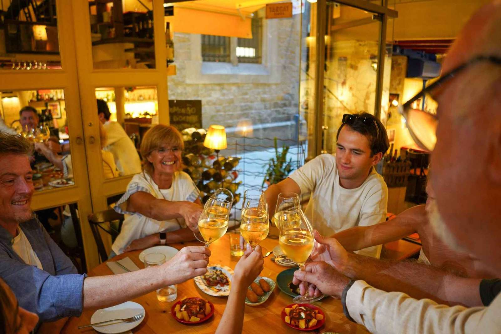 Barcelona: El Born y el Barrio Gótico Ruta de Vino y Tapas