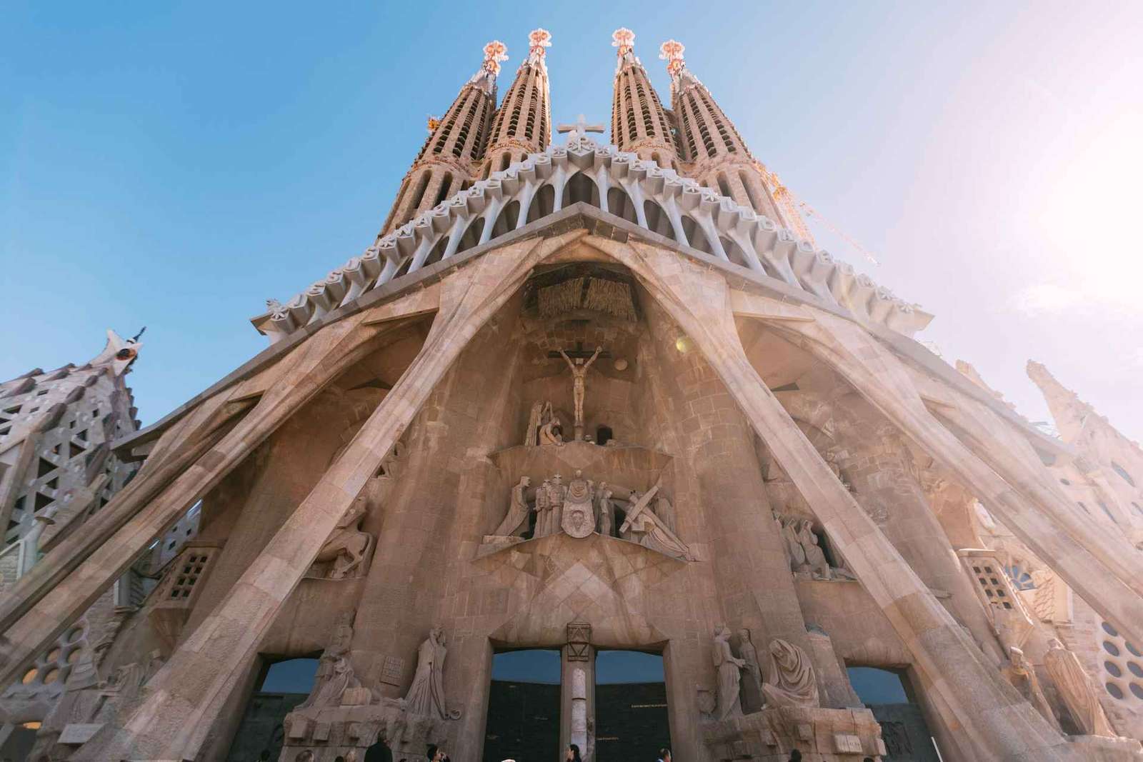 Barcelona: Exclusive Sagrada Familia Private Guided Tour