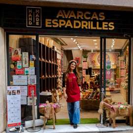 Barcelona: Espadrilles Shoe-Making Workshop, Keep Your Pair