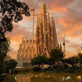 Tour guiado por la Sagrada Familia sin colas y con guía local