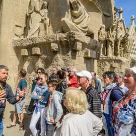 Barcelona: Prohlídka Sagrada Familia a volitelná návštěva věží