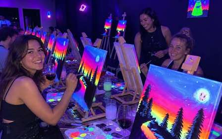 Paint & Wine à Barcelone : art, vin et musique dans une ambiance unique