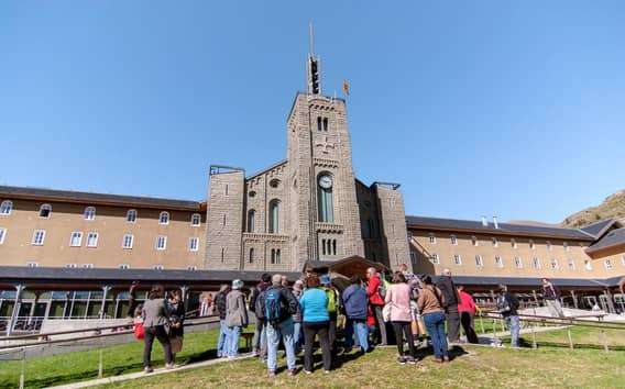 From Barcelona: Pyrenees Mountains Day Tour