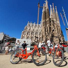 Gaudí-kerékpártúra Barcelonában, normál vagy elektromos kerékpárral