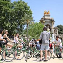 Barcelona: Guided Bike or E-Bike City Tour