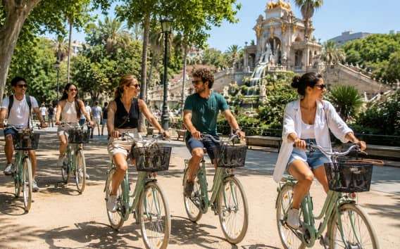 Barcelona: 2.5-Hour Highlights Bike Tour at a Relaxed Pace