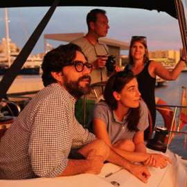 Barcelone : croisière au coucher du soleil avec tapas et open bar