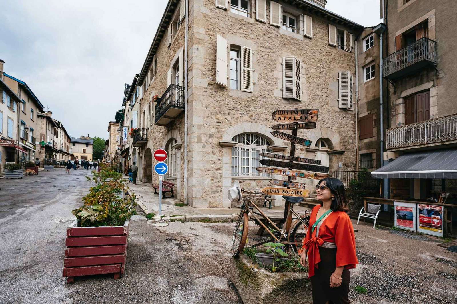 Depuis Barcelone : Excursion guidée d'une journée en Andorre et en France