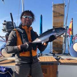 Pêche récréative en mer à Barcelone, traîne et jigging