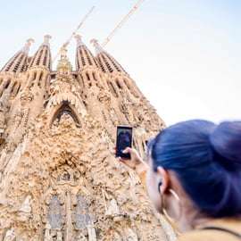 Barcelona: Sagrada Familia Tour with Optional Tower Access