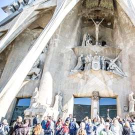 Barcelona: Prohlídka Sagrada Família s rychlým vstupem a věžemi s průvodcem
