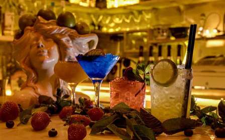 Barcelone : Cours de préparation de cocktails avec Tapas