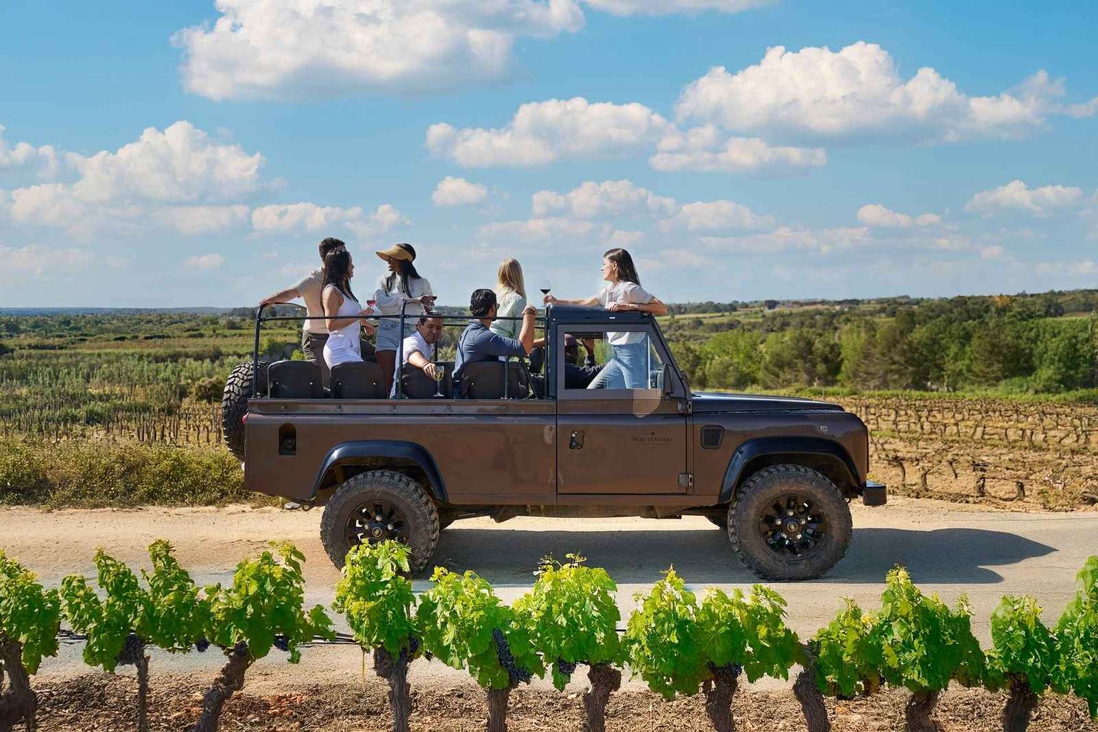 Z Barcelony výlet do vinic Penedès terénním vozem s ochutnávkou vína a cavy