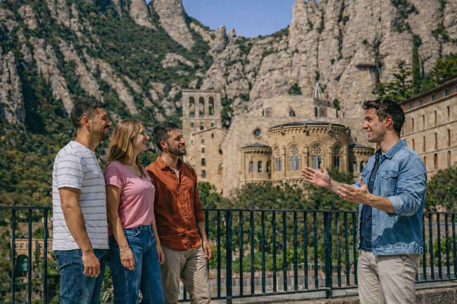Montserrat: Dopolední nebo odpolední půldenní výlet se srazem