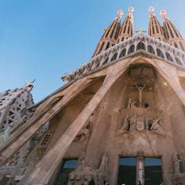 Barcelona: Exclusive Sagrada Familia Private Guided Tour