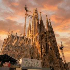Tour guiado por la Sagrada Familia sin colas y con guía local