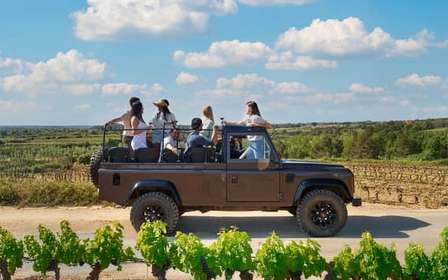 Depuis Barcelone : Visite des vignobles du Penedés en 4x4 avec vin et Cava