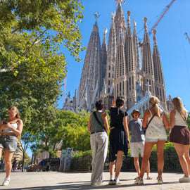 Tour in bici o e-bike a Barcellona tra Gaudí e Quartiere Gotico