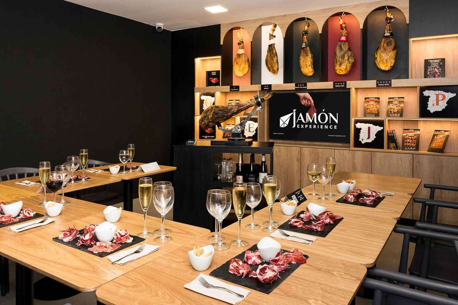 Masterclass jamón à Barcelone : 7 jambons ibériques et cava