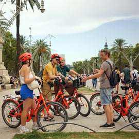 Barcelonai elektromos kerékpáros túra: El Born, katedrális, Barceloneta