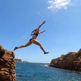 Kayak e snorkeling sulla Costa Brava con pranzo, max 8 persone