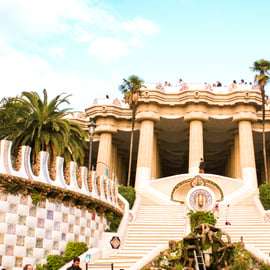 Barcellona: Biglietti e tour del Parco Güell e della Sagrada Familia