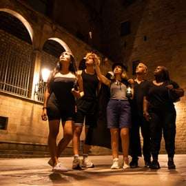 Tour de fantasmas en el Barrio Gótico: crímenes y leyendas