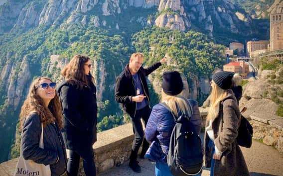 From Barcelona: Montserrat Guided Tour & Return Bus Transfer