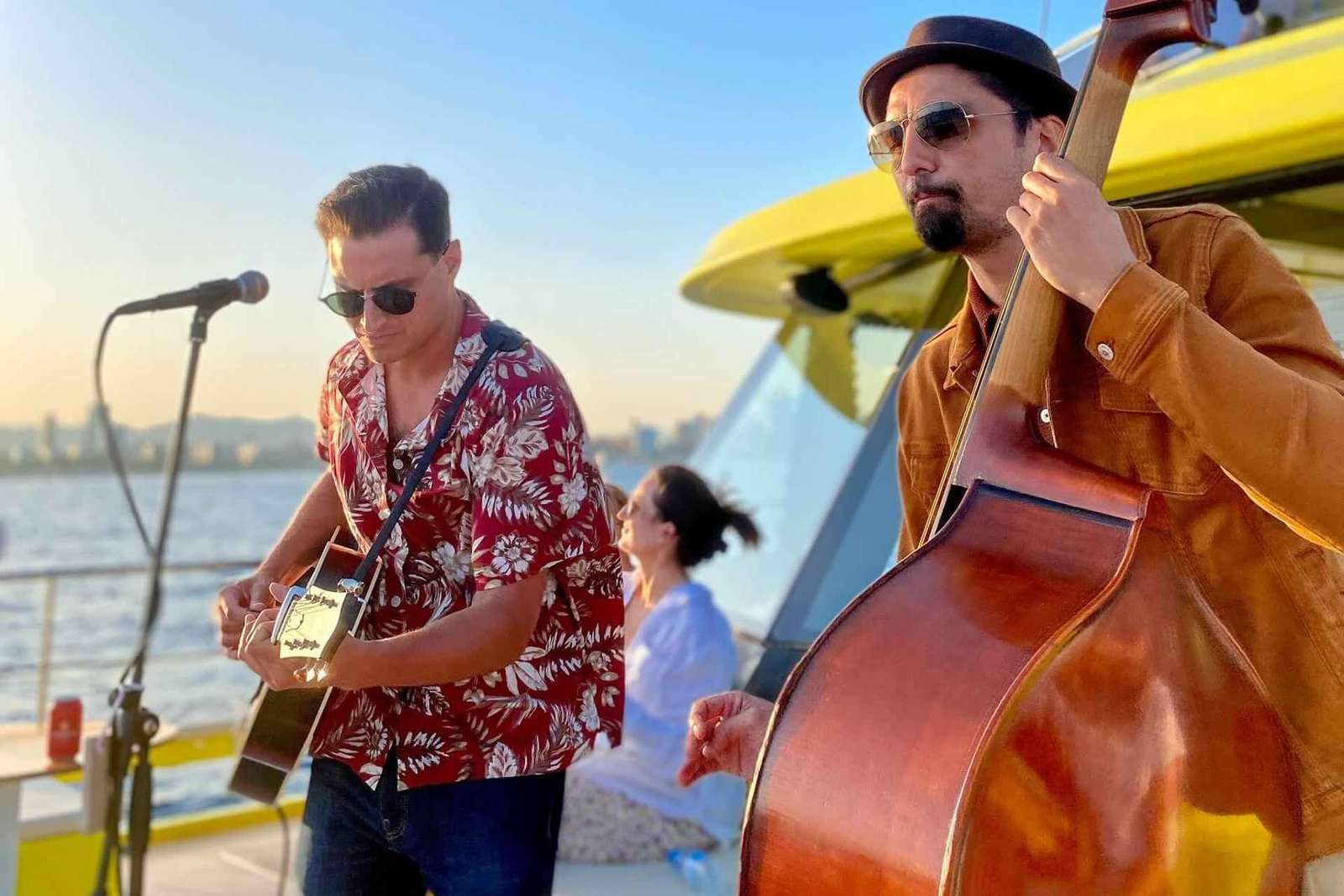 Crociera in catamarano a Barcellona, di giorno o al tramonto