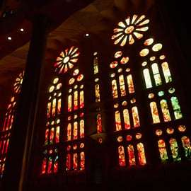 Barcelona: Sagrada Familia Skip-the-Line Guided Tour